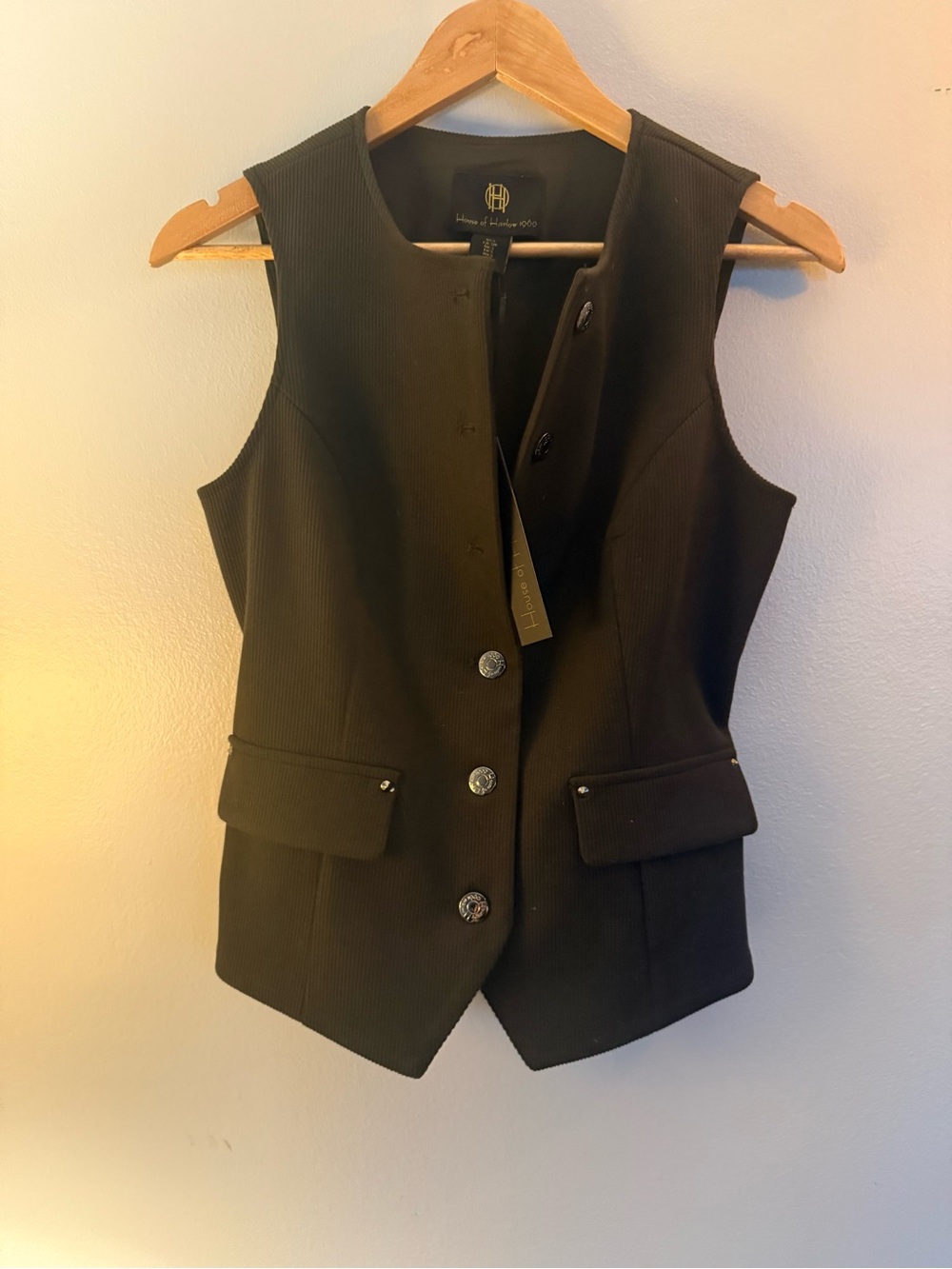 NWT Fitted Vest House of Harlow 1960 Black Structured Button Front Vest
